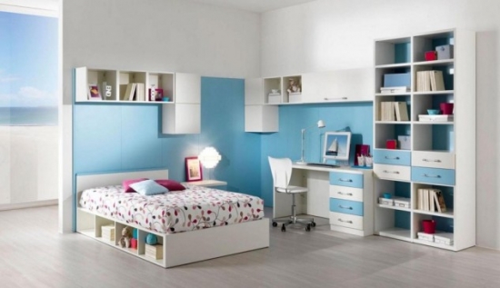 Dormitor bleu adolescente