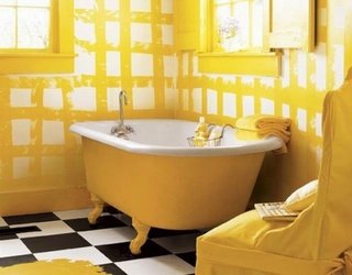 Cada de baie vopsita cu galben