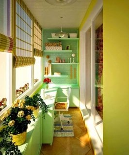 Idee amenajare balcon bloc in nuante de verde