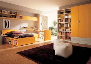 Camera pentru adolescenti cu mobila de dormitor galbena