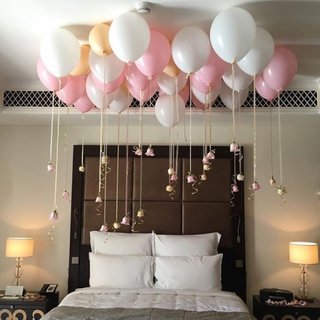 Baloane colorate decor romantic dormitor