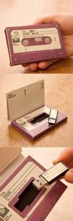 Suport pentru foi si stick USB