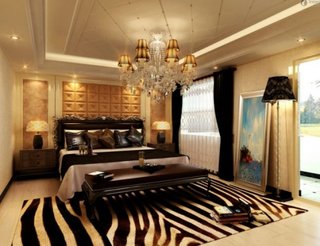 Dormitor mare cu decor auriu