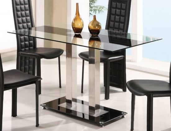 Dinning cu masa din sticla si scaune elegante negre
