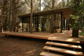 10 Proiect casa de vacanta din lemn si sticla