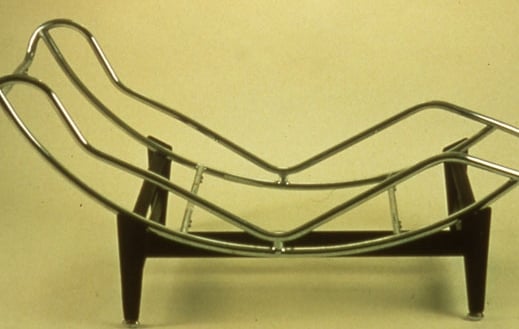 Chaise Longue B306  cel mai modern model de sezlong creat in 1928