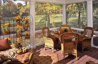 Model veranda din lemn si sticla